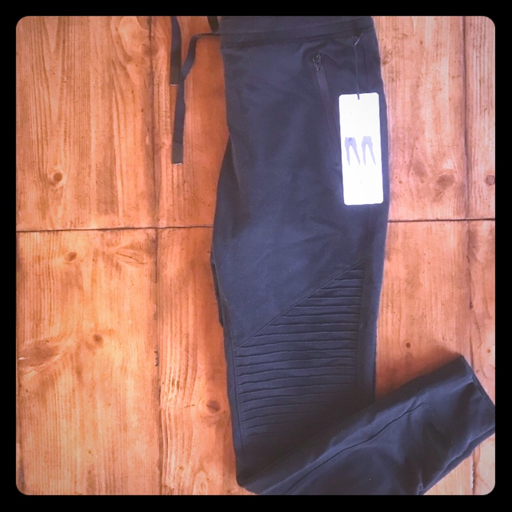 Alo Yoga Urban Moto Sweatpants